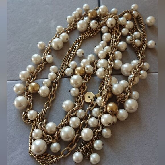 Stella & Dot Acrylic Pearls necklace - Picture 1 of 8
